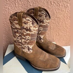 Ariat Youth Patriot Camouflage Boots Sand Camo American Flag Square Toe Sz 4